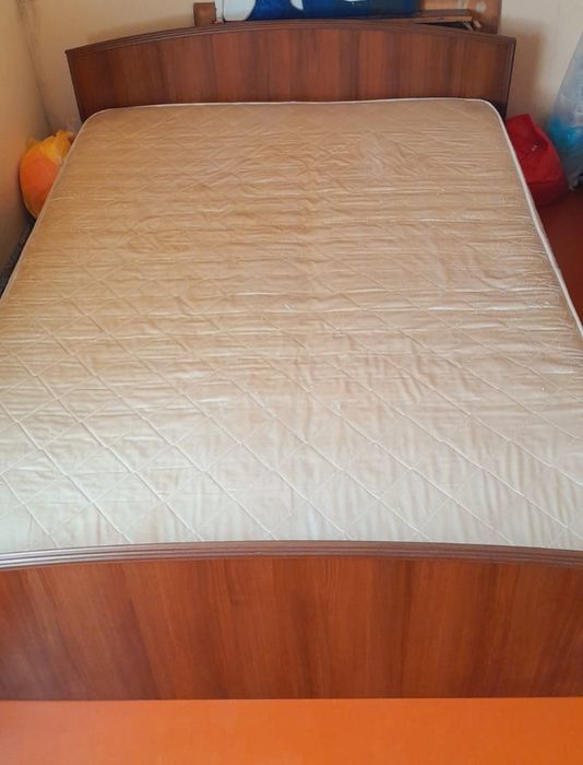 Спалный диван сатылады.