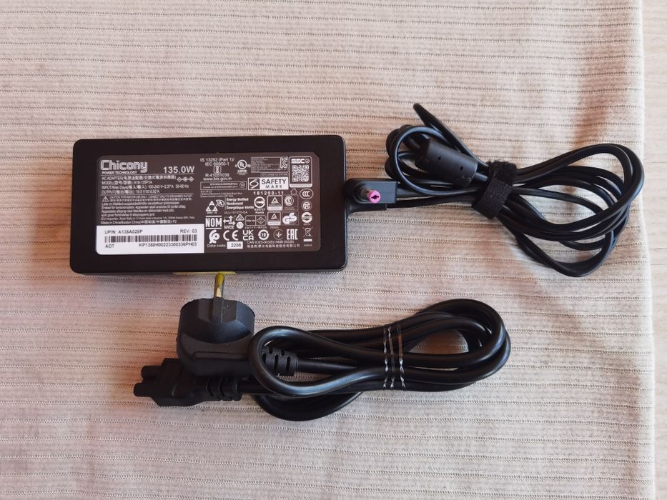 Dezmembrez Acer Aspire 7