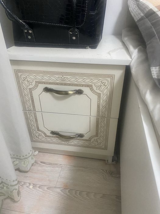 Продам спальный гарнитур + детскую кровать