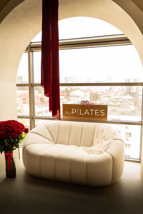 Studio Pilates Reformer cu rooftop in Iasi langa Palas