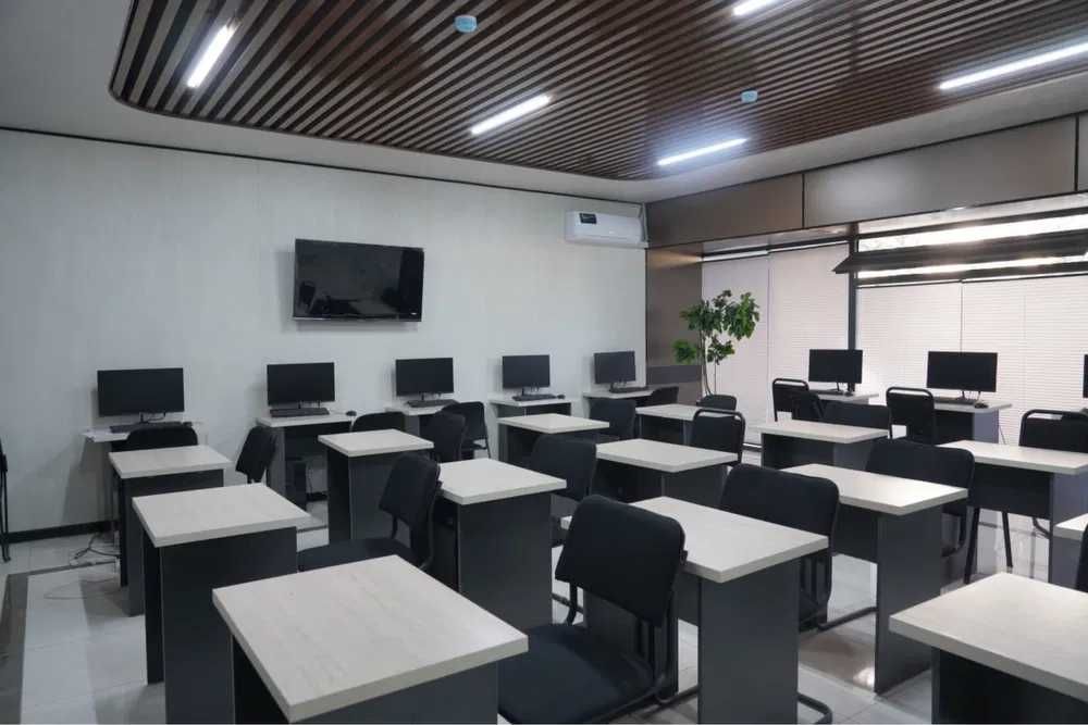 Продаётся Действующая Hostel  1200 Места