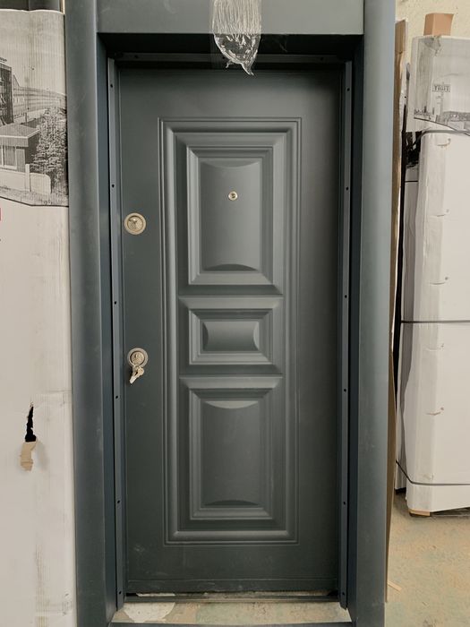 Външни (блиндирани) врати НОВИ