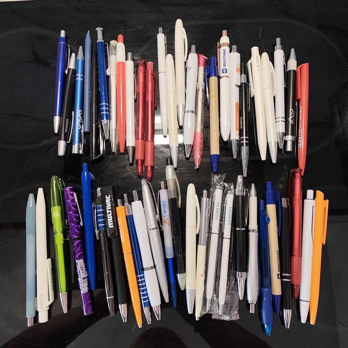 104 химикалки всякакви видове