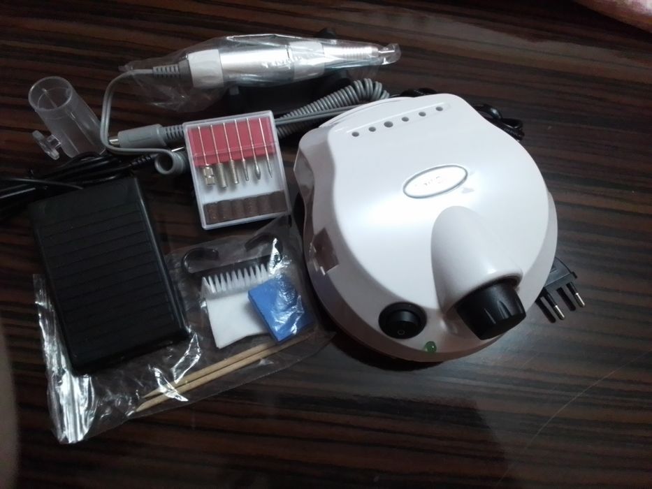 Tirnoq uchun manikyur  pedikyur aparat