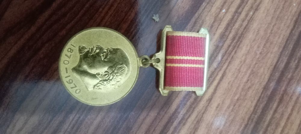 Продаю медали советских времен