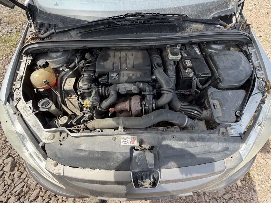 4 бр Пежо SW 307 1.6 hdi  на части