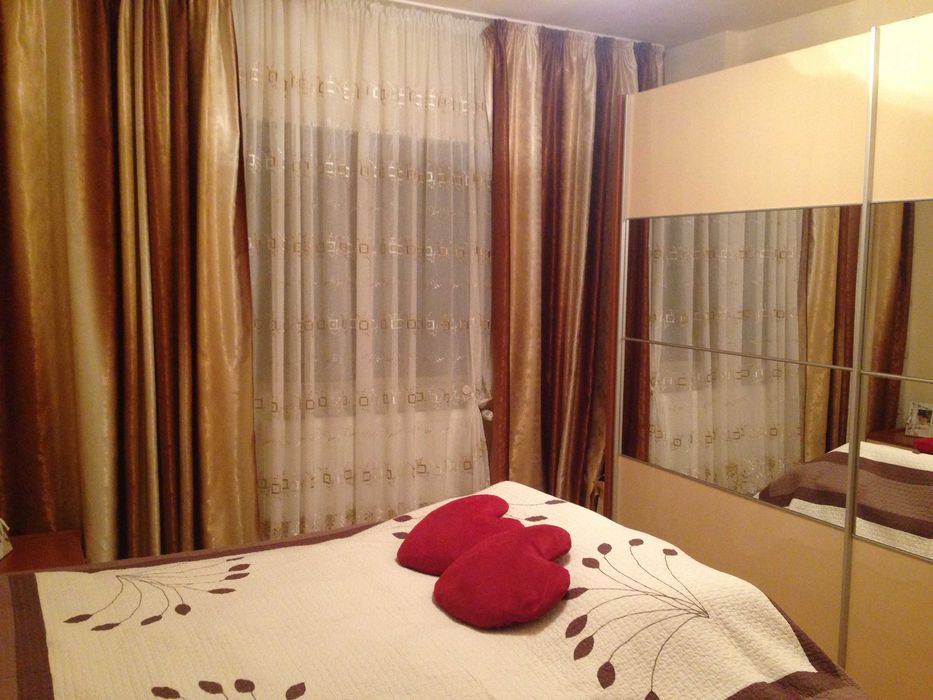 Închiriez Apartament 3 Camere Central