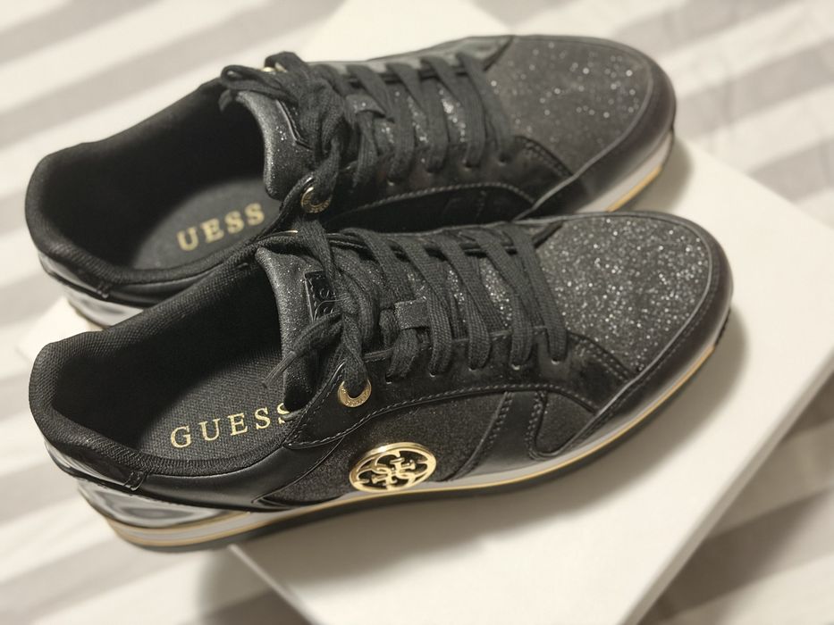 Дамски обувки Guess