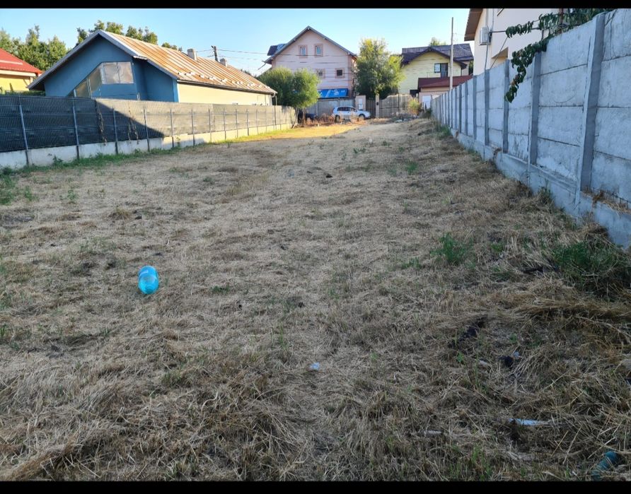 Teren intravilan 1200 m2 ( 600/ 600 )