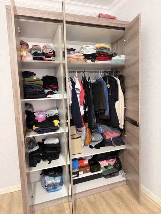 Продам шкаф для спальни