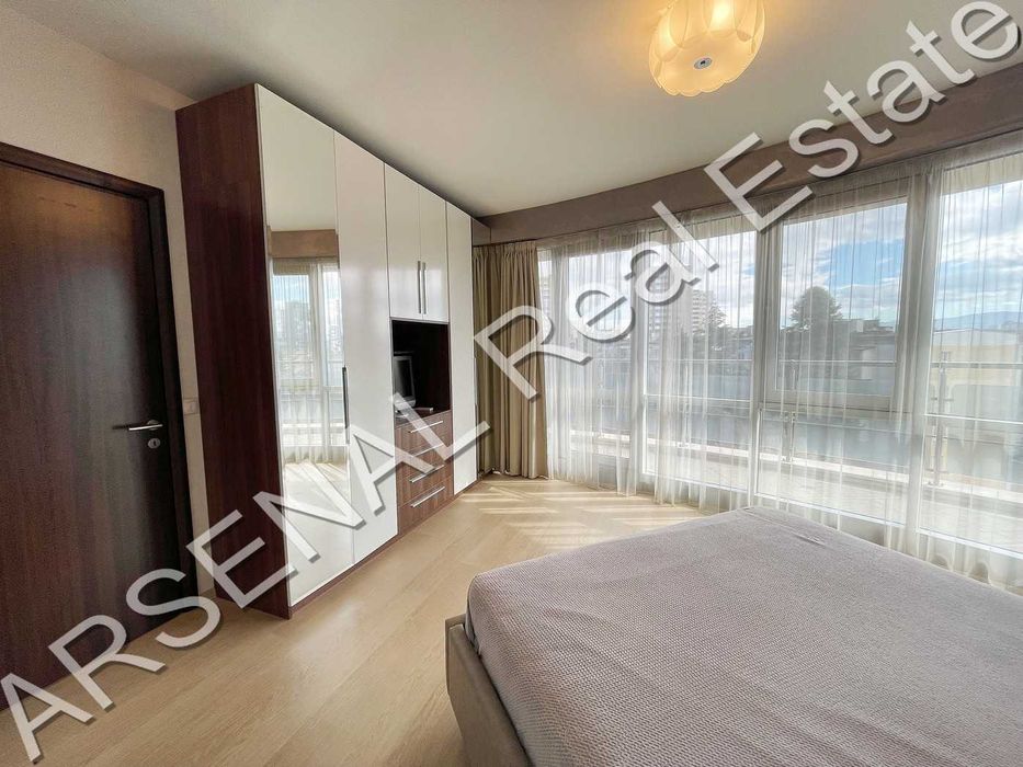 Дава се под наем Тристаен апартамент в София, Изток - 141 кв.м за 1196.97 € - Снимка #6