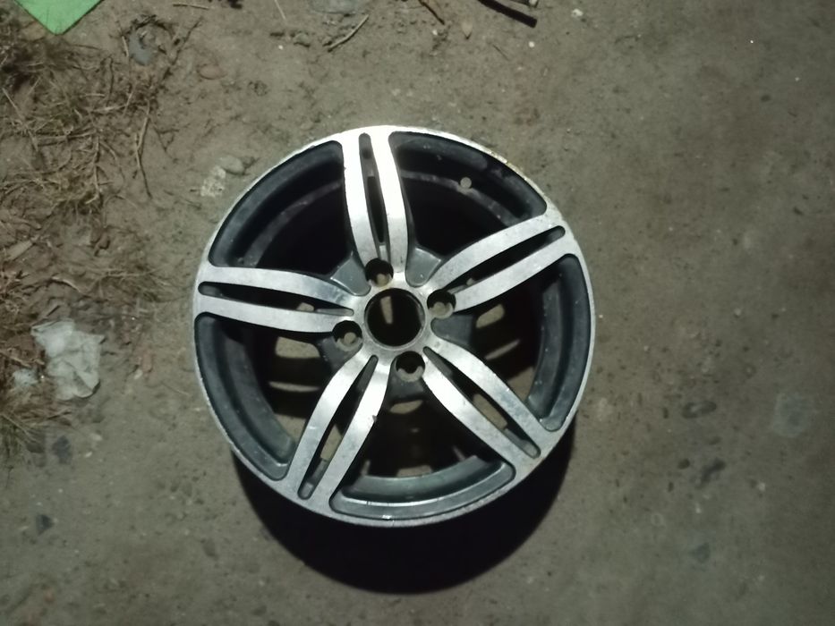 Продам два диска штампы титанки литьё колеса ваз