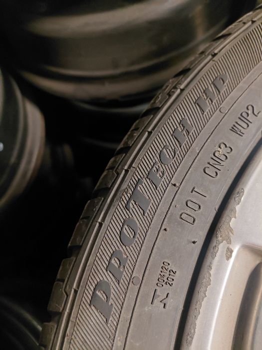 215/45/17" Viking 4 бр.гуми.