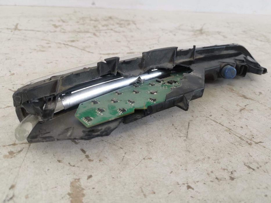 Дневна LED светлина Дясна Порше Каен / Porsche Cayenne 958 [фейслифт]