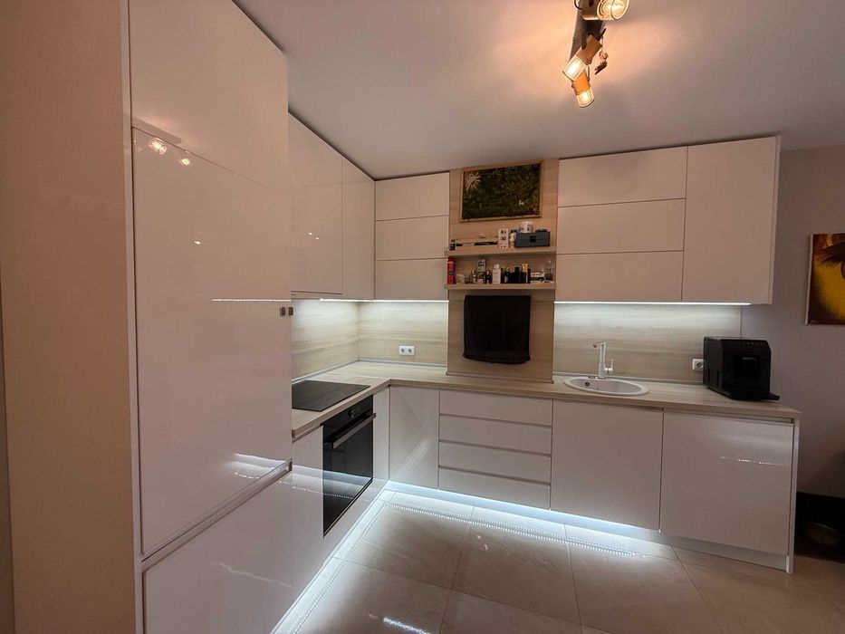 Продава се Двустаен апартамент в Пловдив, Беломорски - 65 кв.м за 1098 €/кв.м - Снимка #4