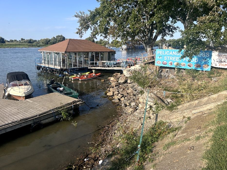 Vând/  Schimb, Ponton  Acostare Închis