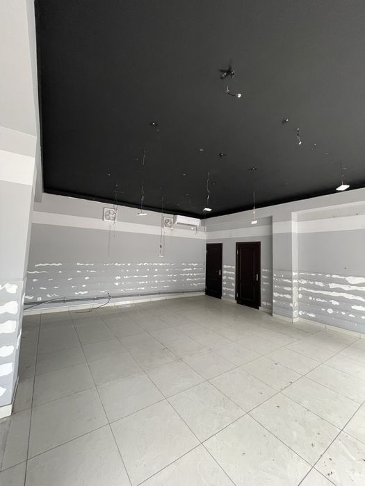 Аренда здание 1-2 этаж 24/7 доступ Вдоль дороги отдельный вход/выход