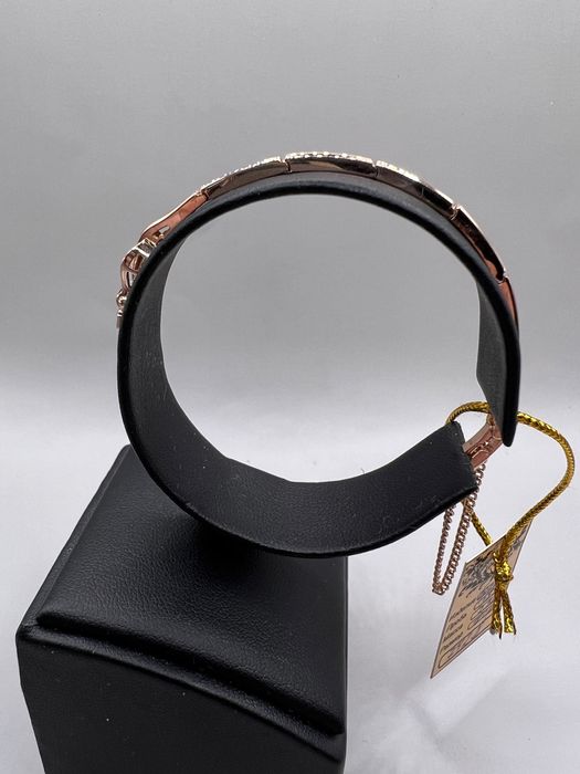 Продам золотой браслет.