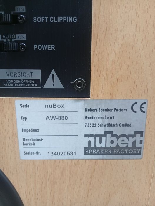 Активен субуфер 12-ска Nubert nuBox AW-880