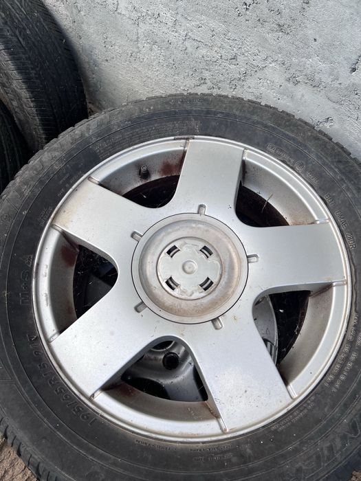 Vw golf 4 за части 1.4 1.6 бен. и 1.9 дизел