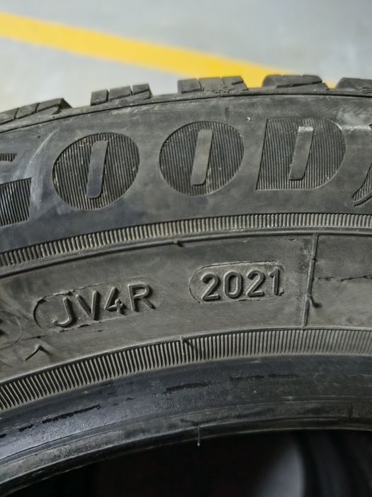 Зимни гуми 4 бр. GoodYear UltraGrip 9+ 205/55/16 /  DOT21
