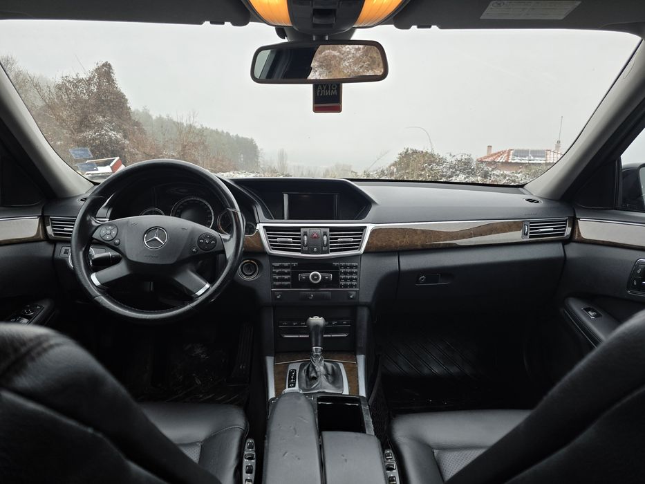 Мерцедес E 200 като НОВ