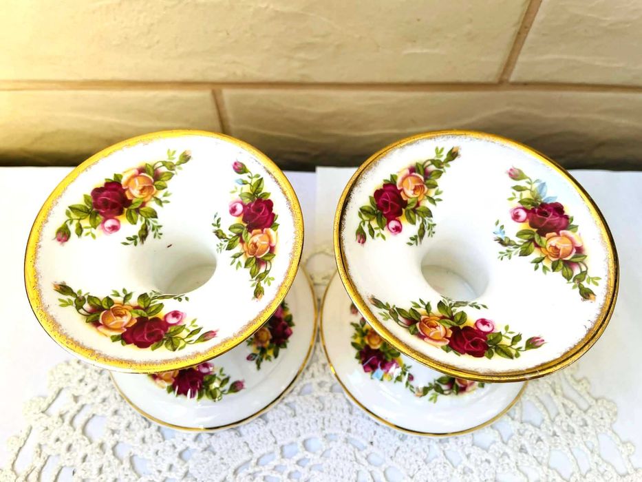 ROYAL ALBERT красиви свещници от костен порцелан от Англия