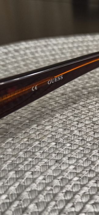 Слънчеви очила Guess