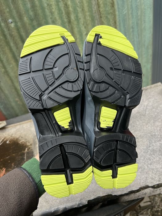 Vand pantofi protectie Uvex marimea 42