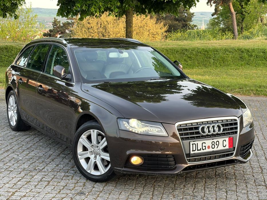 Audi A4 S Line 2.0TDI 143CP An 2011 EURO 5,MOCCA BROWNPiele,Navi,FULL