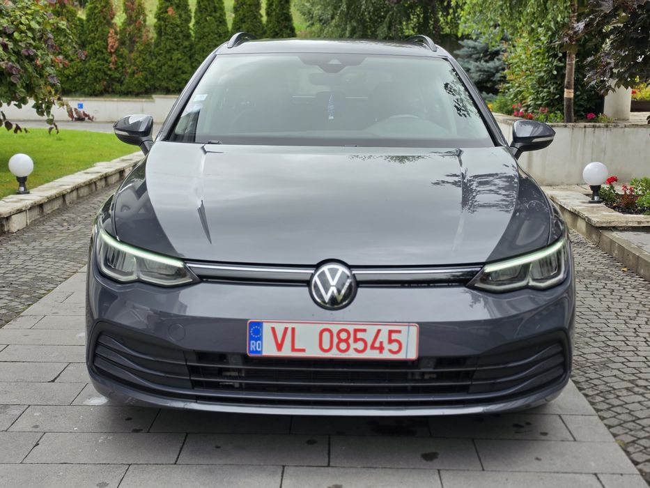Volkswagen Golf VIII 1.0Tsi-110cp-Life Bussines