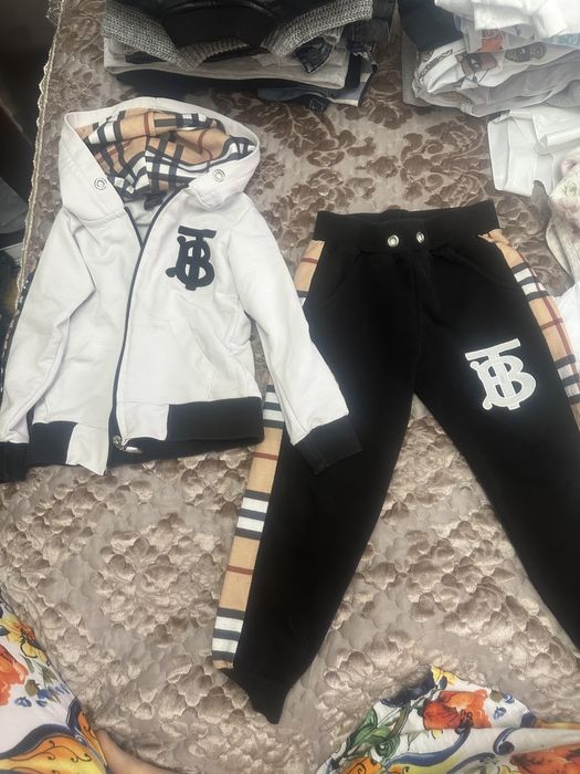 Вещи детские в отличном состоянии.