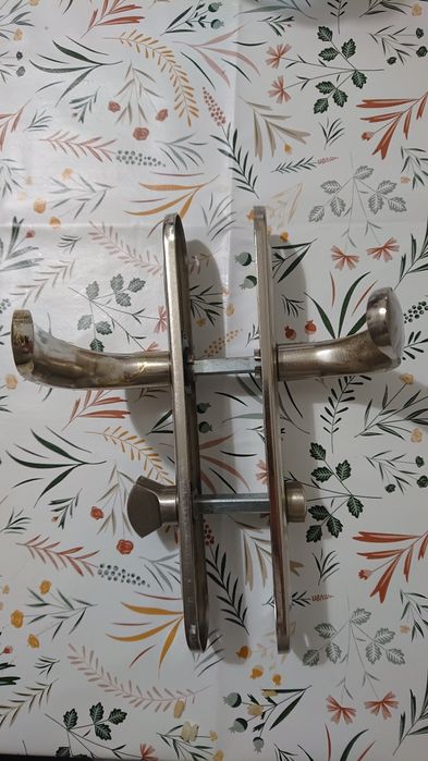 Сервизна дръжка за врата Sonico - 90мм - сребърна