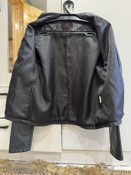 Продам кожаную куртку