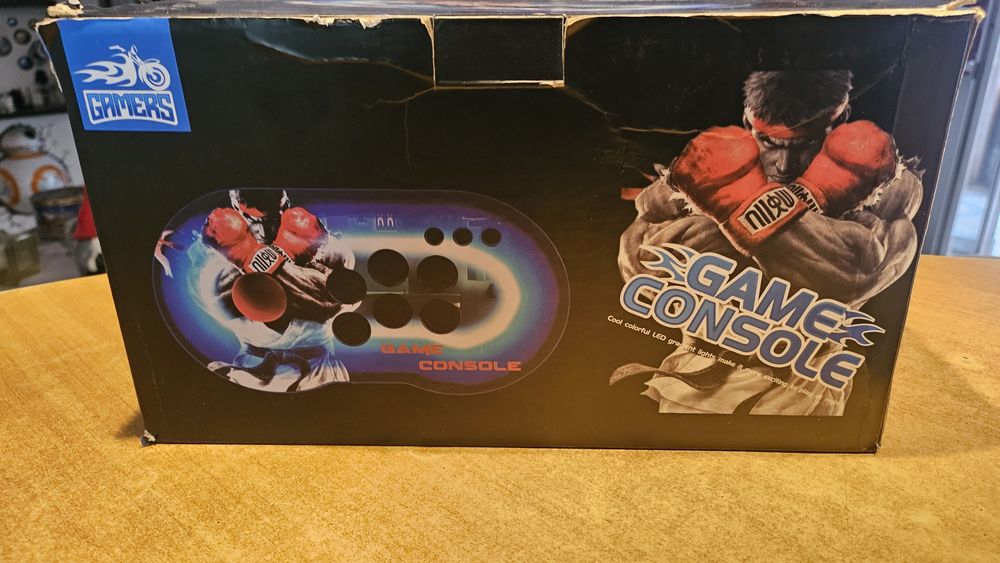 Ретро конзола с джойстици