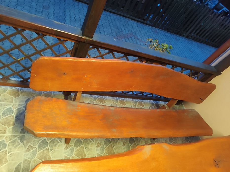 Masa +2 banci in stil rustic