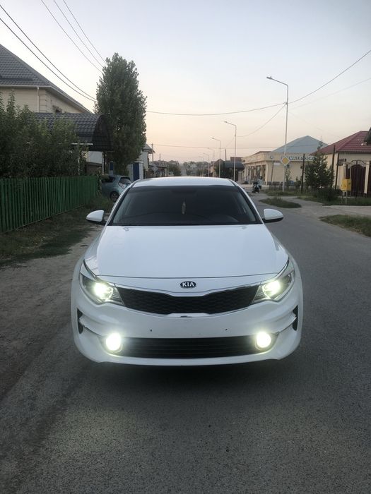 Продаю Киа К5 в хорошем состояний