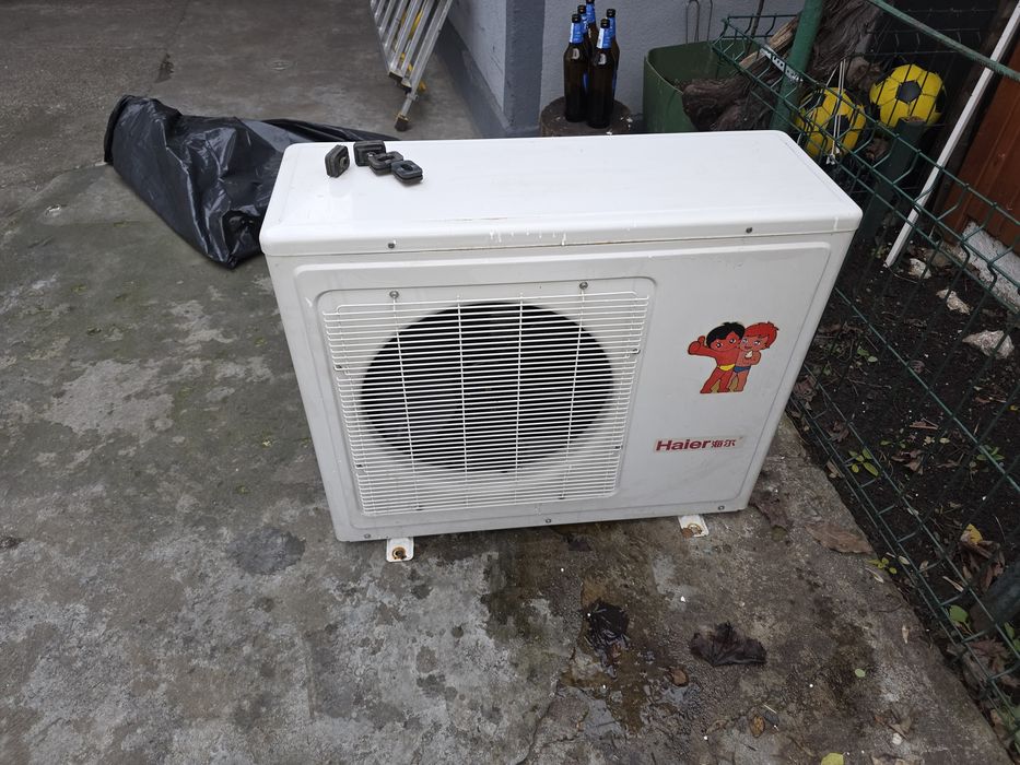 Vând Aer Conditionat 24000 BTU, cu 2 splitere.