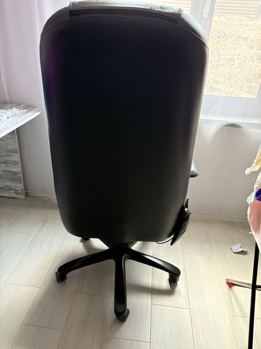 Компьютерное кресло с массажем и подогревом