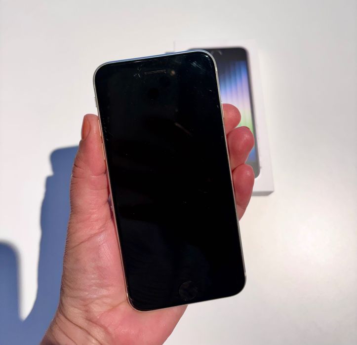 Apple Iphone SE 2022 бял 64GB 3-то поколение