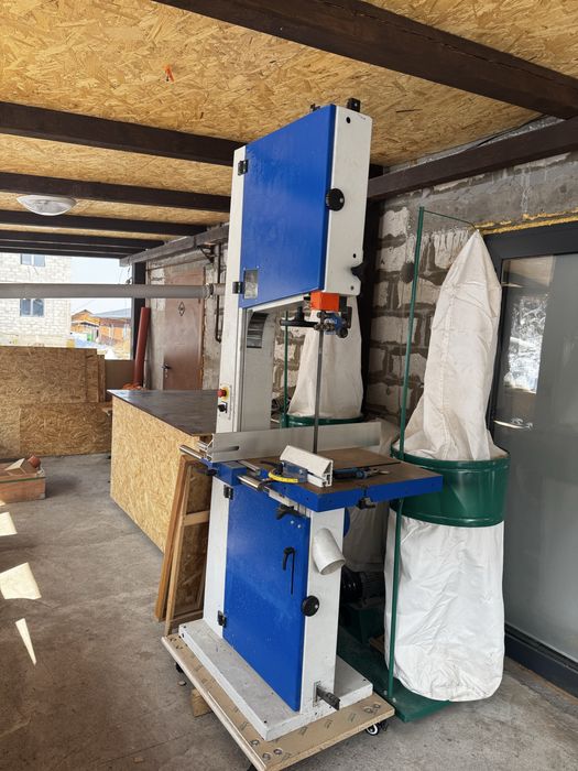 ленточная пила по дереву