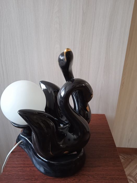 "Лебеди " светильник