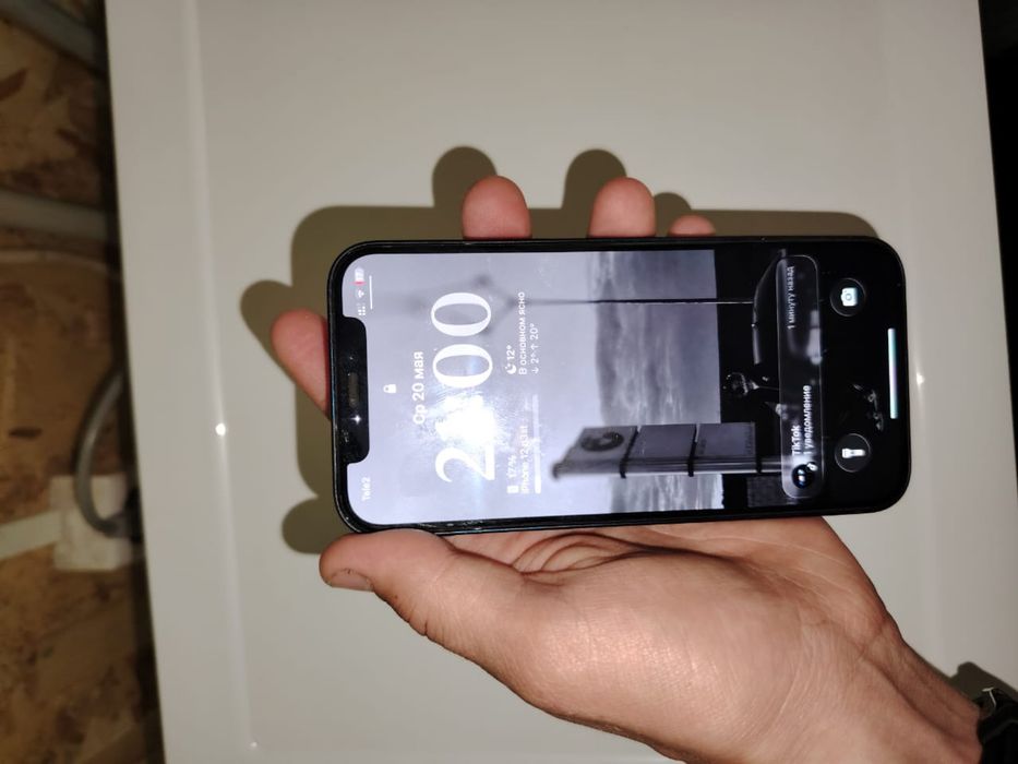 Продам или обменяю Iphone 12 64gb