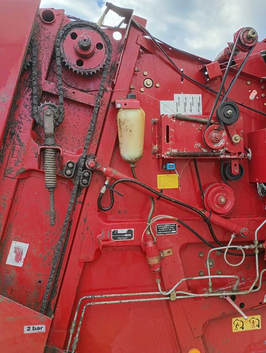 Presa baloti rotunzi balotiera Claas Rollant 46