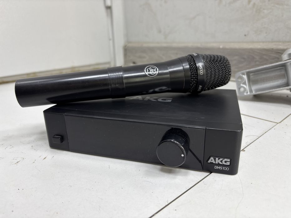 Вокальная радиосистема AKG DMS100