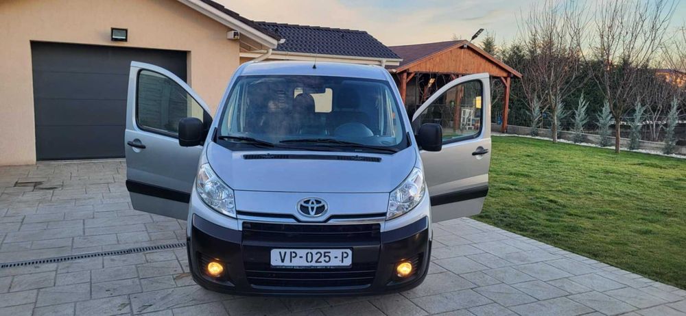 Toyota Proace Model Extra lung