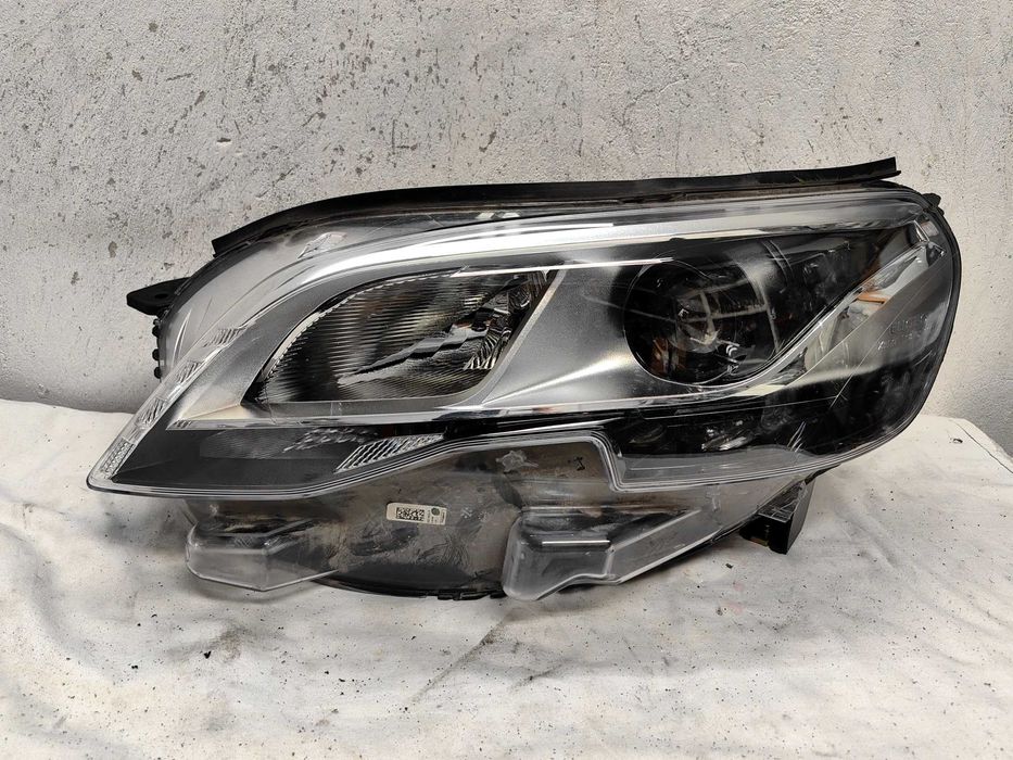 Оригинален фар Пежо Експерт  Peugeot Expert Xenon
