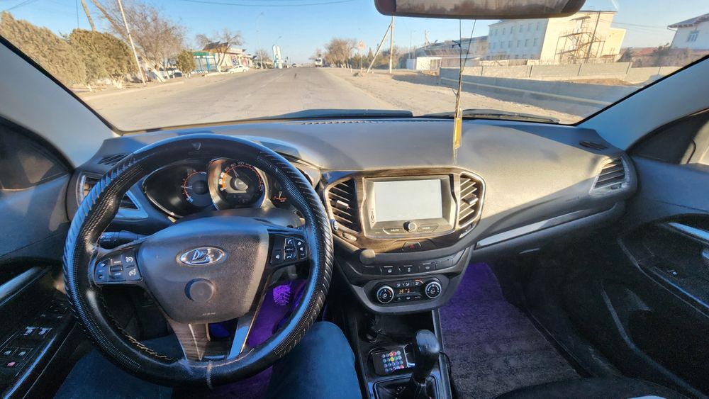 Lada Vesta 1.8 sotiladi