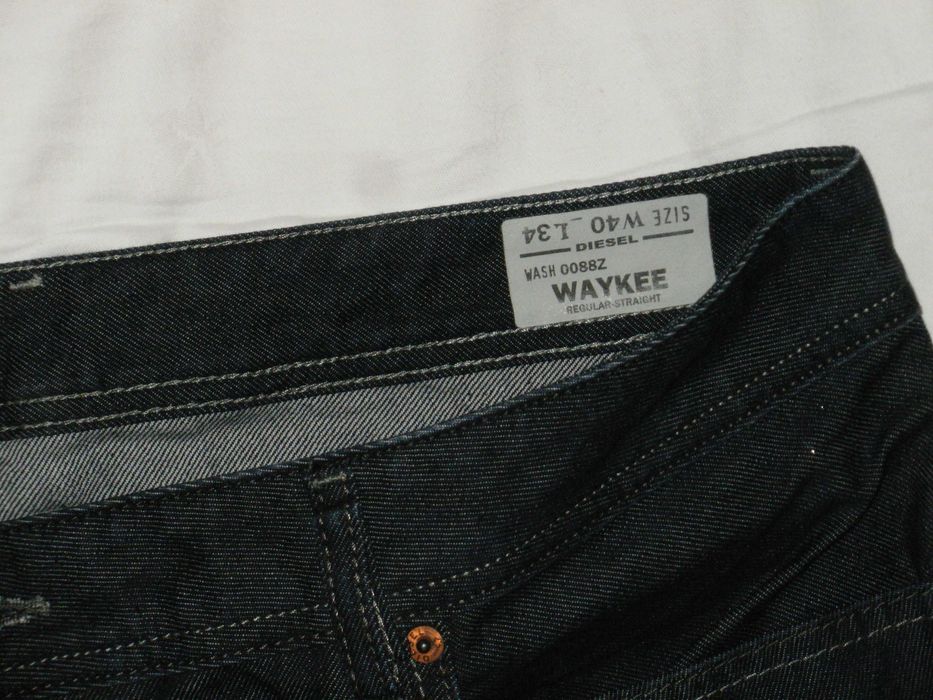 DIESEL оригинални нови мъжки дънки 40