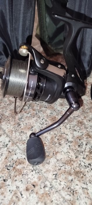 Шаранджийски въдици Saber macro и макари Korum